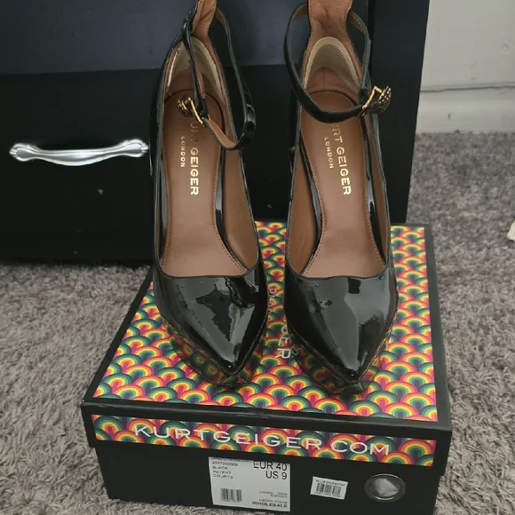 Kurt Geiger Black Patent Heels - Picture 1 of 4